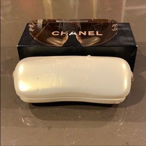 CHANEL sunglasses